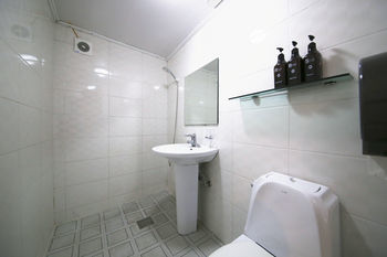Gstay Myeongdong Hotel