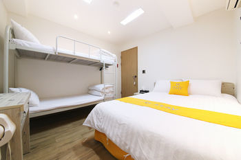 Gstay Myeongdong 2* Seoul