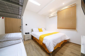 Gstay Myeongdong Hotel 2*