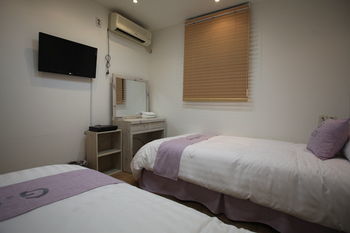 Gstay Myeongdong Hotel 2*
