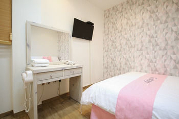 Hotel Gstay Myeongdong 2*