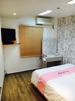 Khách sạn Gstay Myeongdong